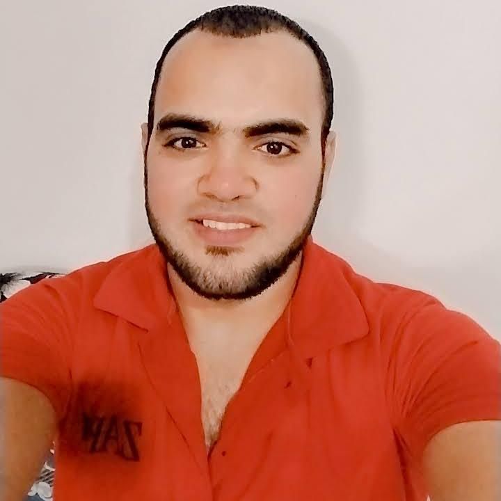 مصطفي