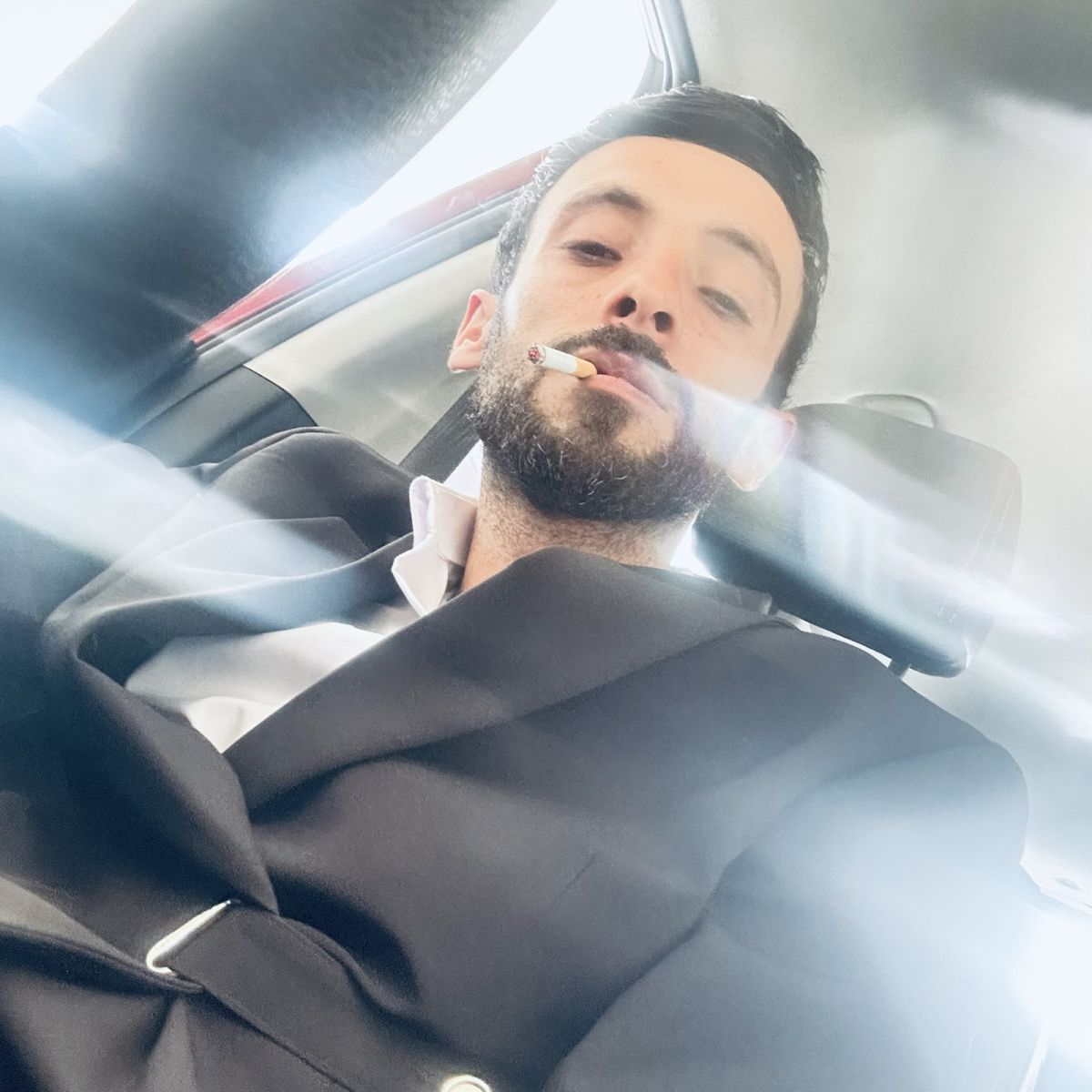 عصام